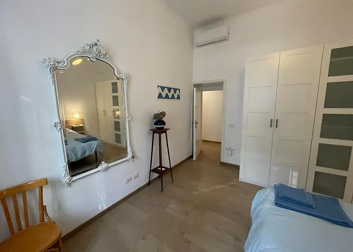Theo's House In Ostiense Рим